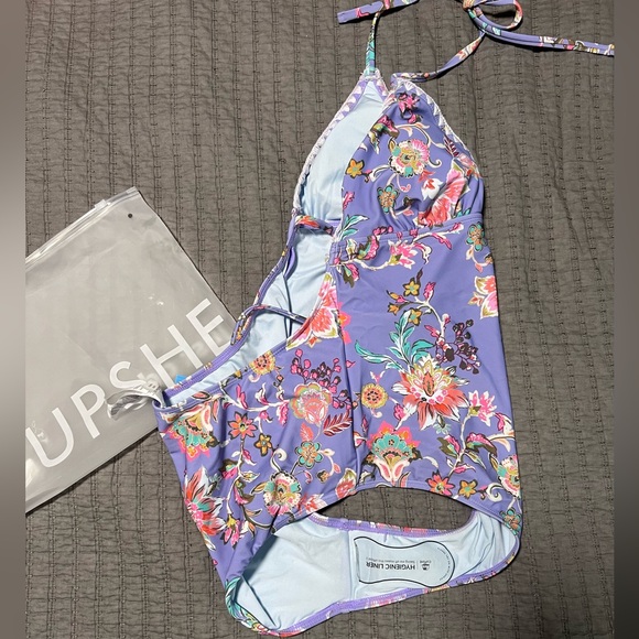 CUPSHE one piece bathing suit Paisley print - Picture 5 of 5